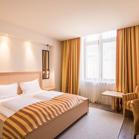 Hotel Rogge เรชิตา ภายนอก รูปภาพ