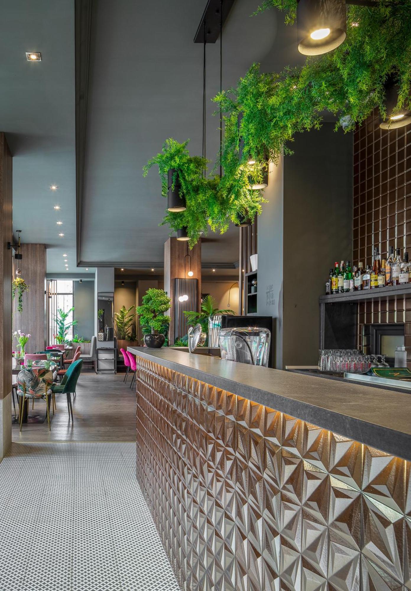 Hotel Rogge เรชิตา ภายนอก รูปภาพ