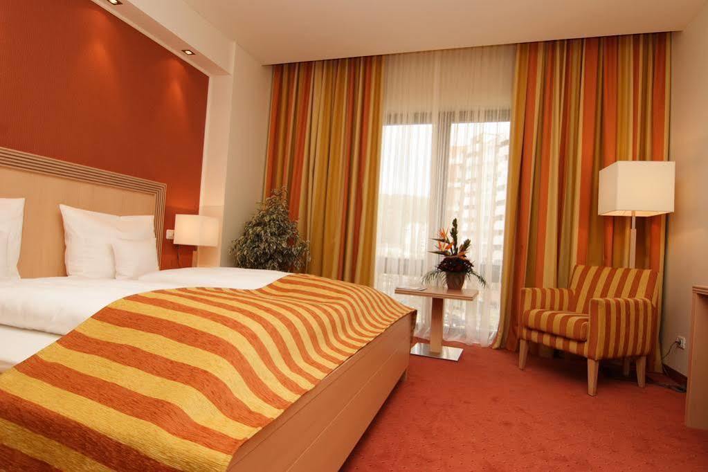 Hotel Rogge เรชิตา ภายนอก รูปภาพ